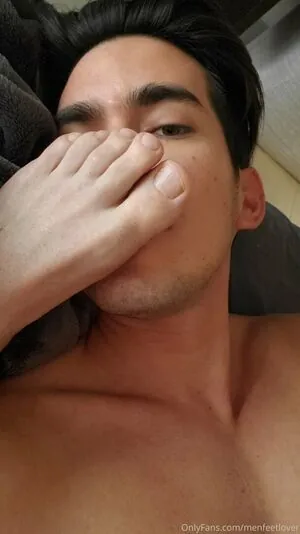 menfeetlover content
