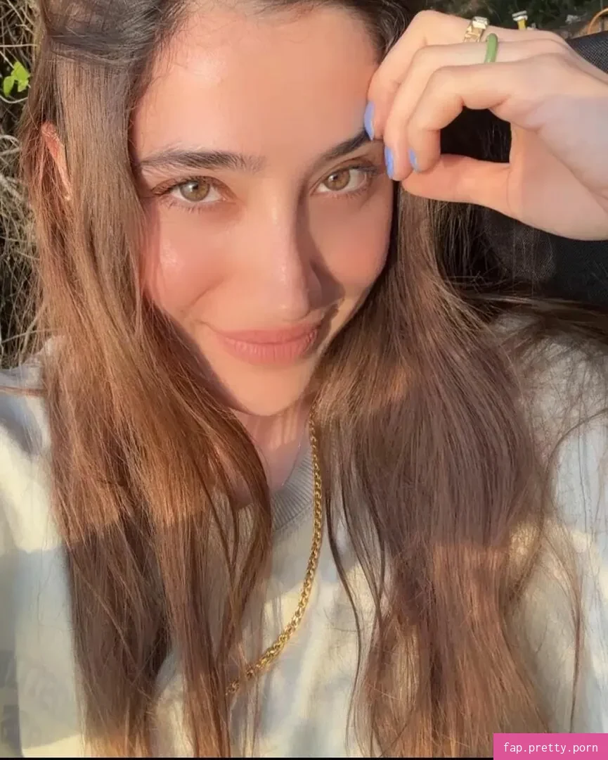 Merve Elmas - Photo #91