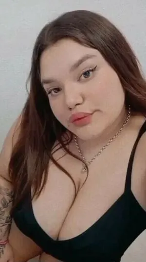 Michelle Echude / michelle.echudee ???????? content