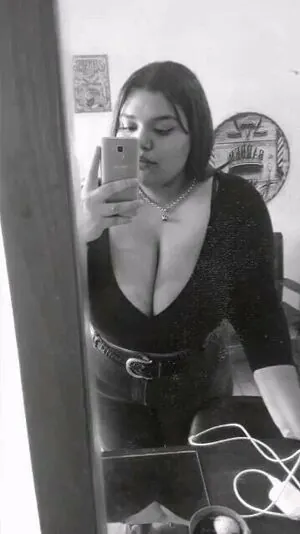 Michelle Echude / michelle.echudee ???????? content