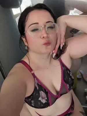 Magdalena Fernandez content