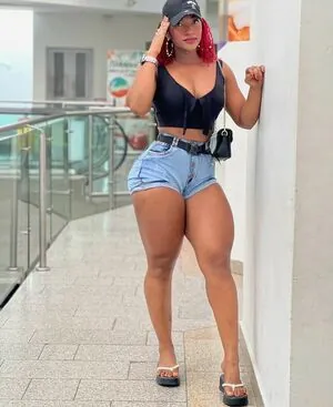 maryoficial_fit content