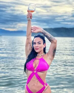 Mayara Franco content