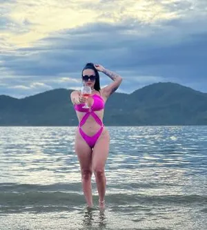 Mayara Franco content