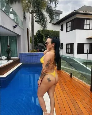 Mayara Franco content