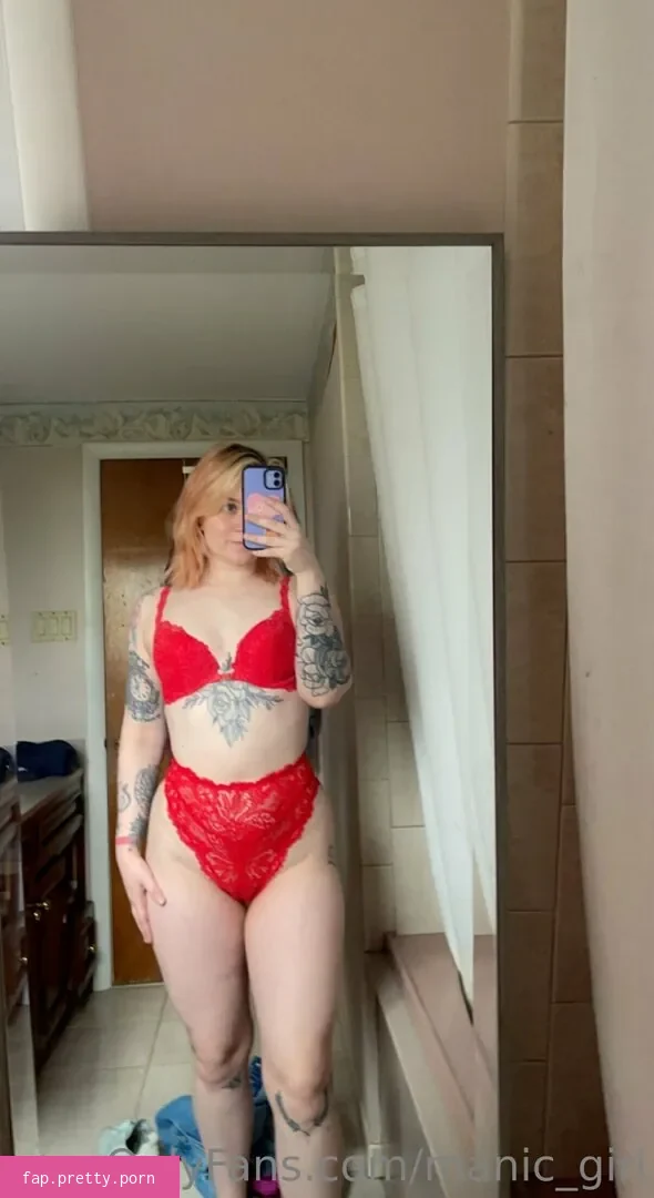 manic_girl - Photo #39