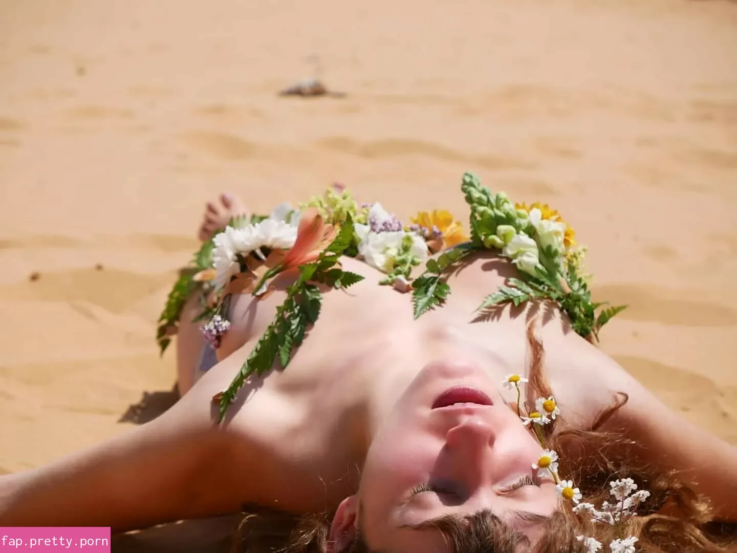 Maya Gott - Photo #04