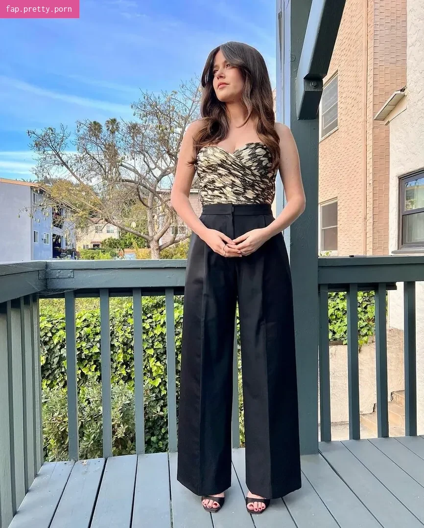 Molly Gordon #8