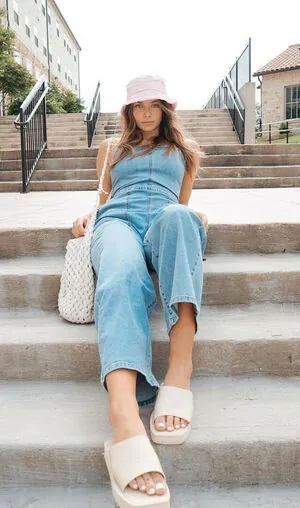 Maddie Henderson content