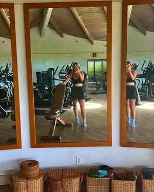 Maddie Henderson content