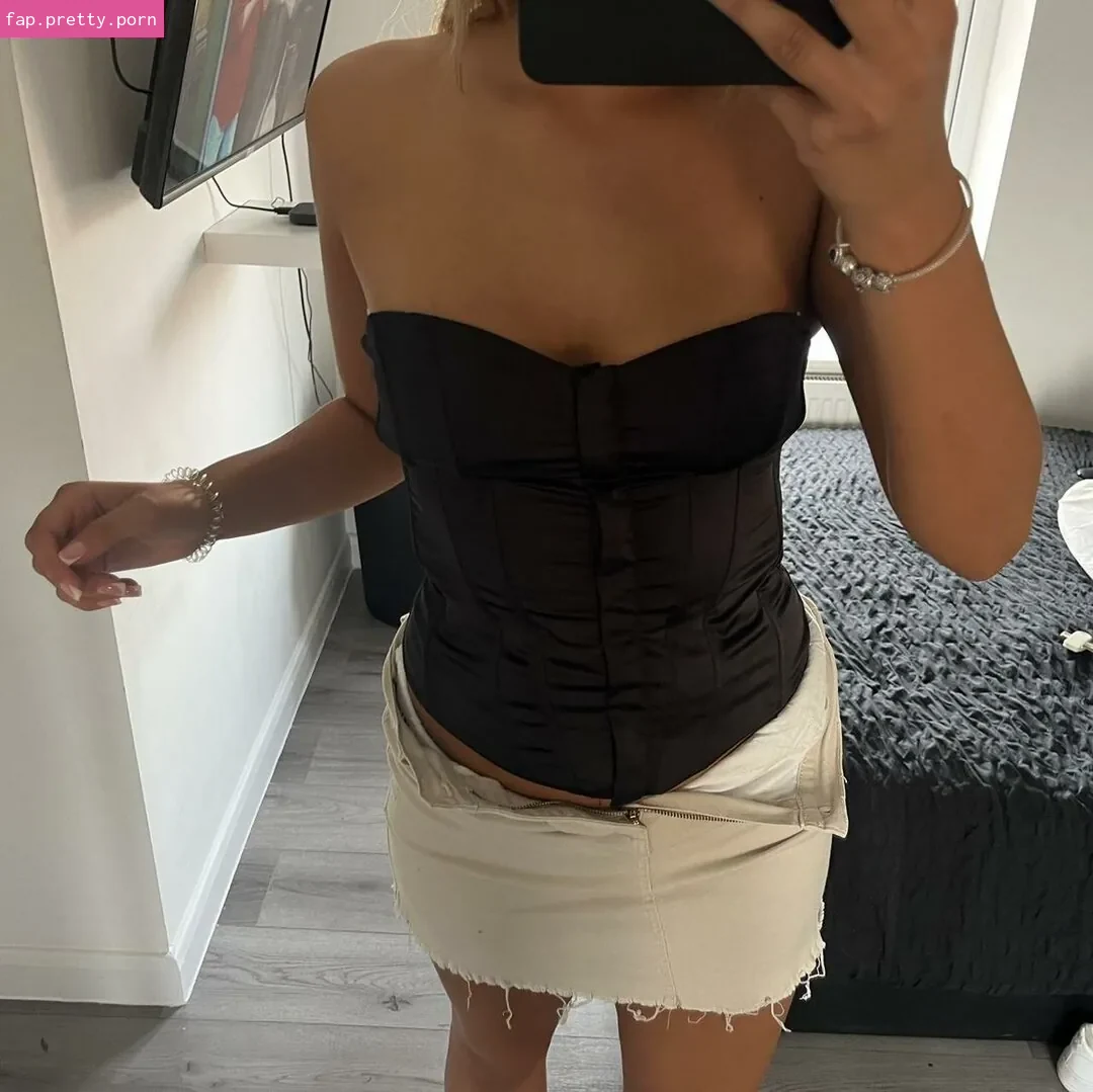 Madi Hill - Photo #39