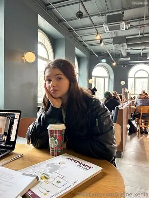 Malá Holčička content