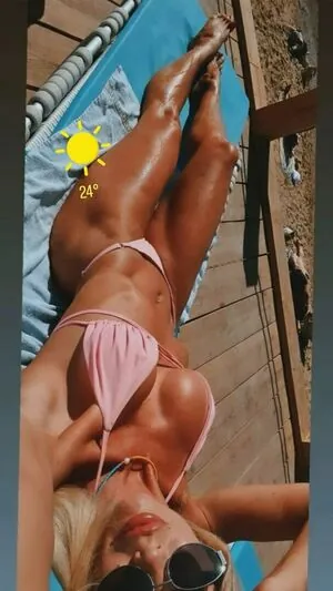 marianna__happy content