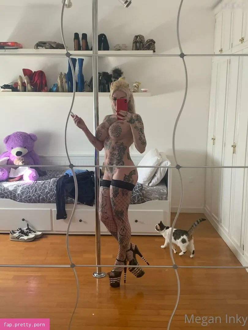 Megan Inky - Photo #18