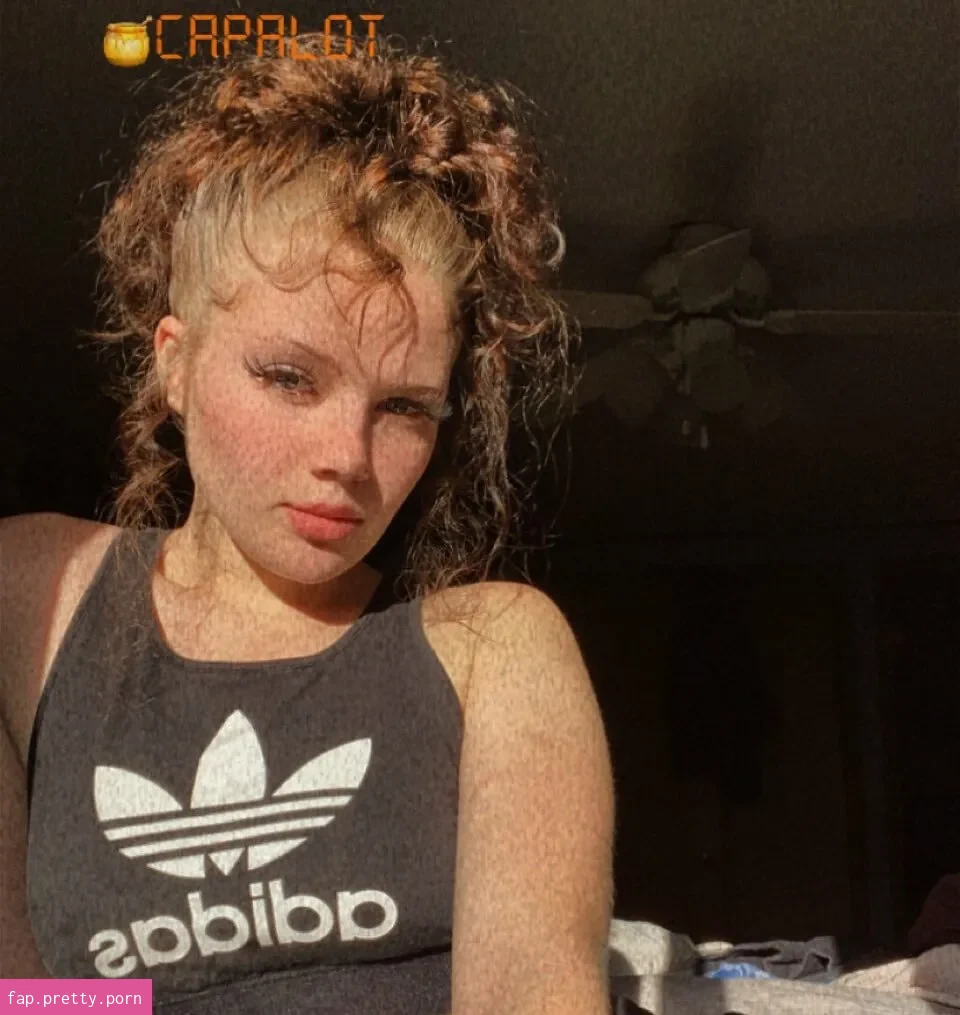 miss2prettyt - Photo #01