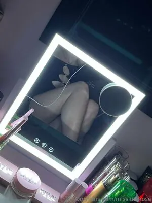 Misslushrose content