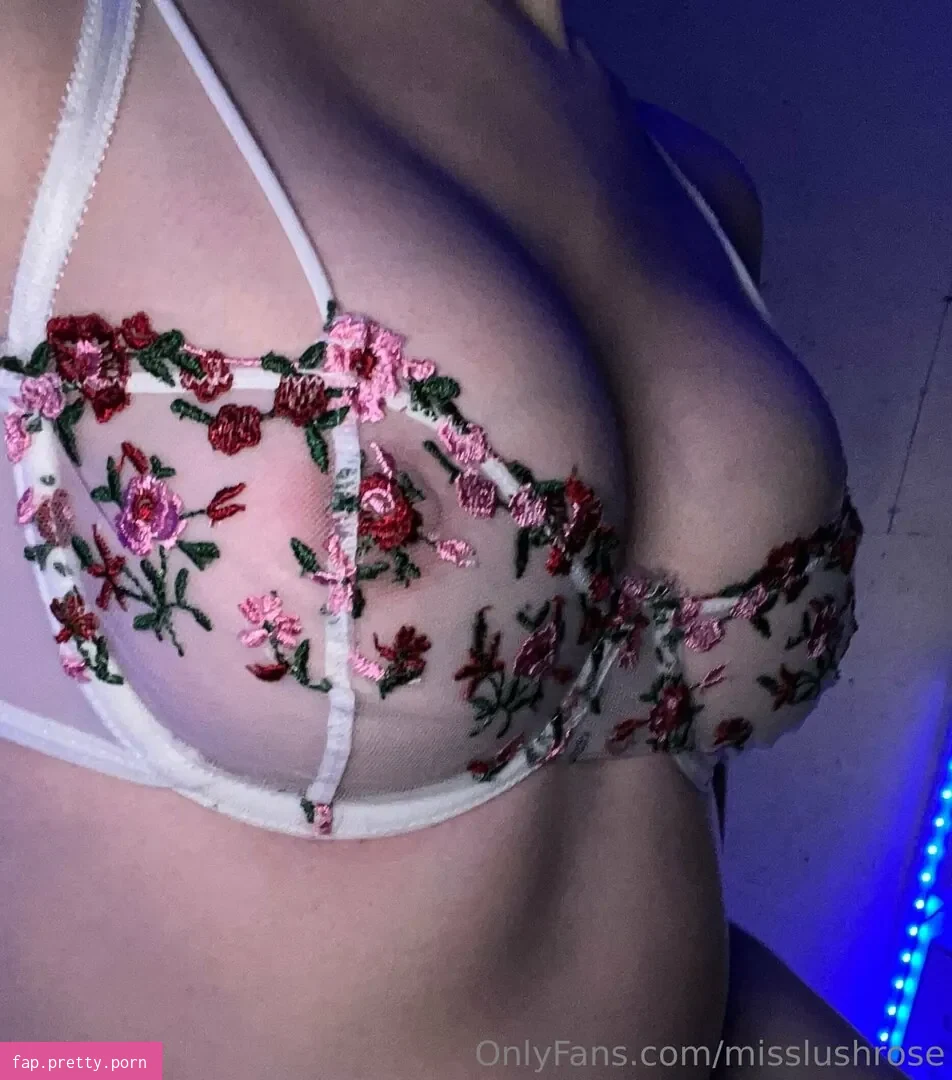 Misslushrose - Photo #02