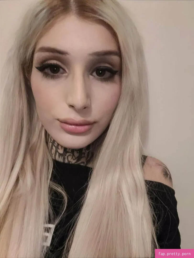 Miss Jezebel - Photo #15