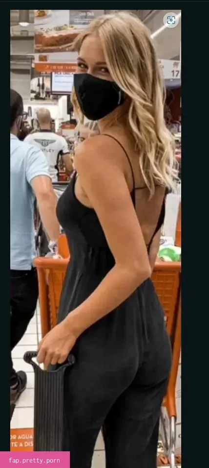 Melanie Kroll - Photo #37