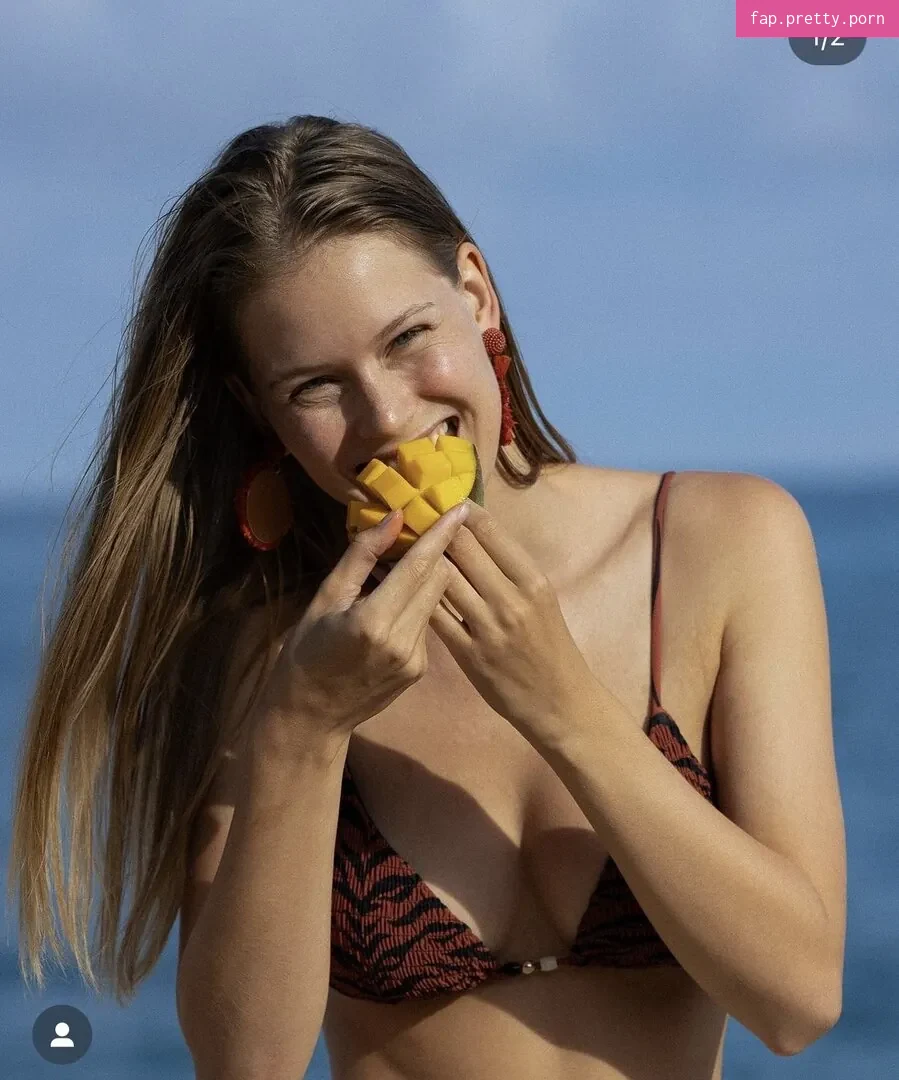 Melanie Kroll - Photo #48