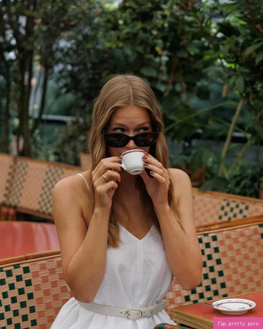 Melanie Kroll - Photo #92