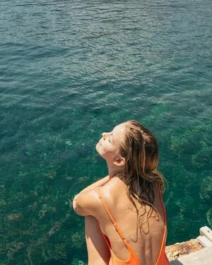 Melanie Kroll content