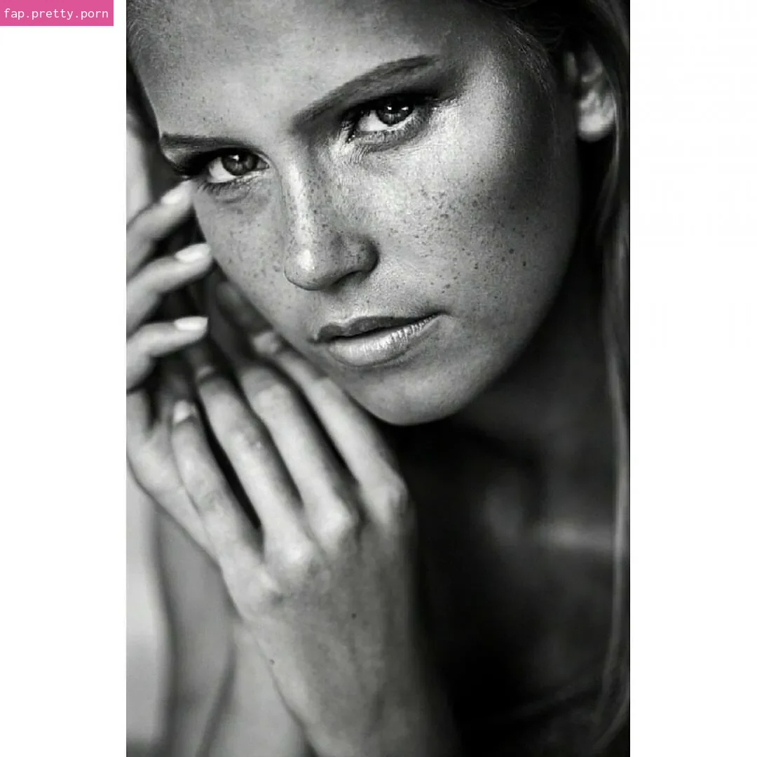 Melanie Kroll - Photo #50