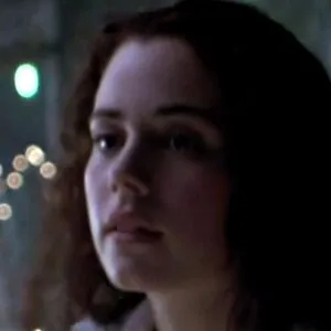 Mia Kirshner