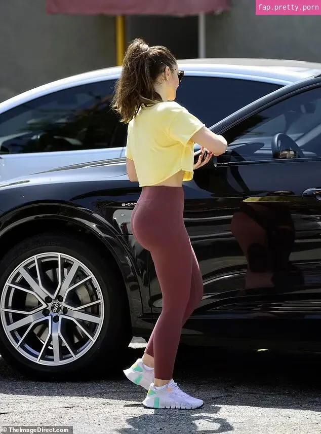 Minka Kelly - Photo #99