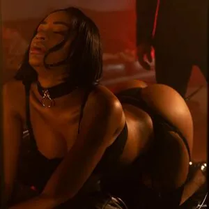 Malia Lenoir content