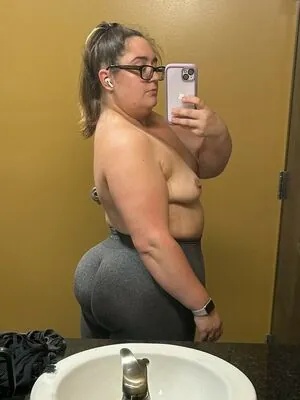 Makayla Montemayor content