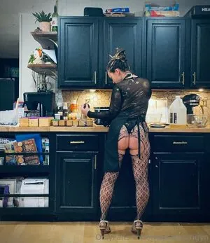 Mama Morrigyn content