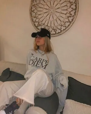 María Moreno content