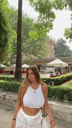 María Moreno content