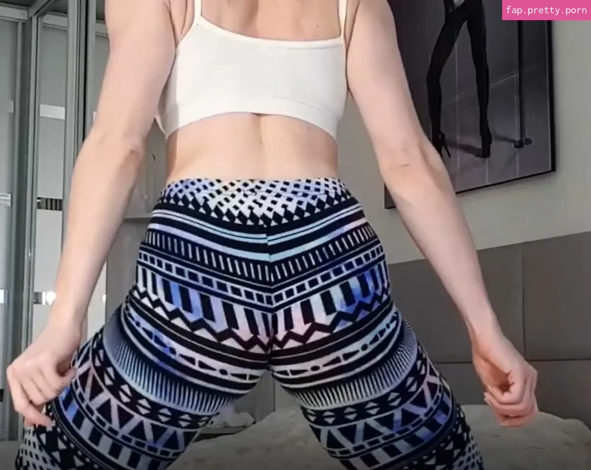 Maryann Moon Twerk - Photo #02