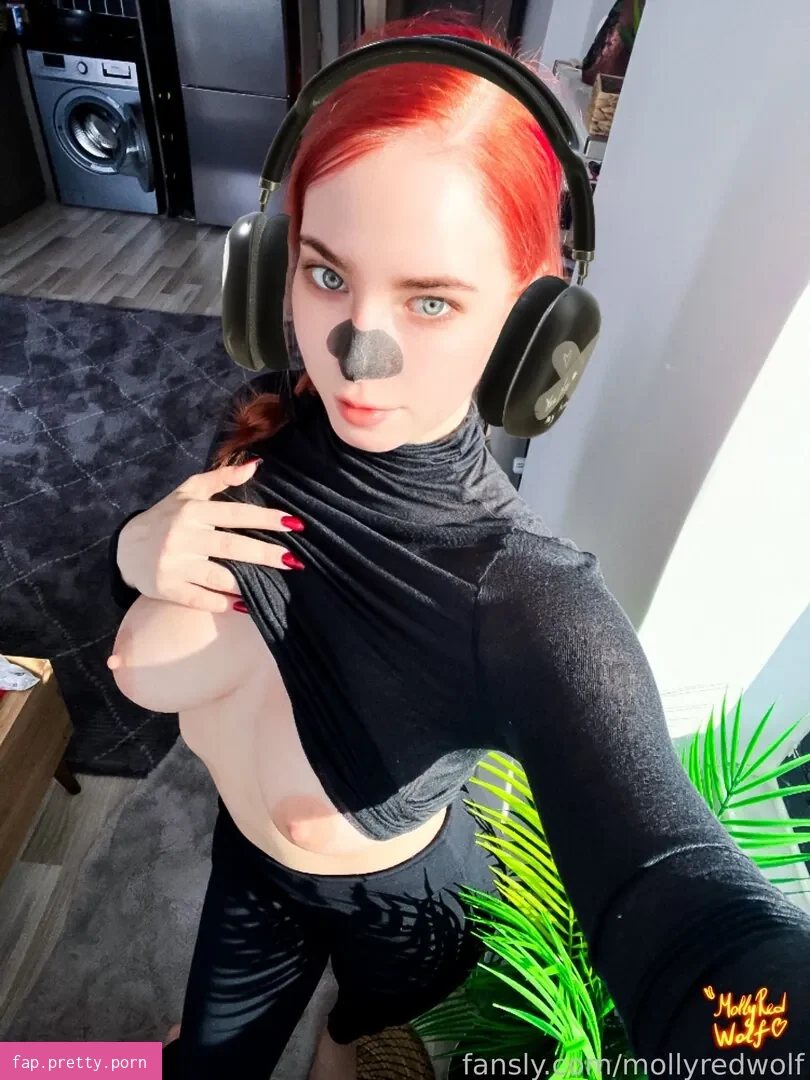 MollyRedWolf - Photo #71