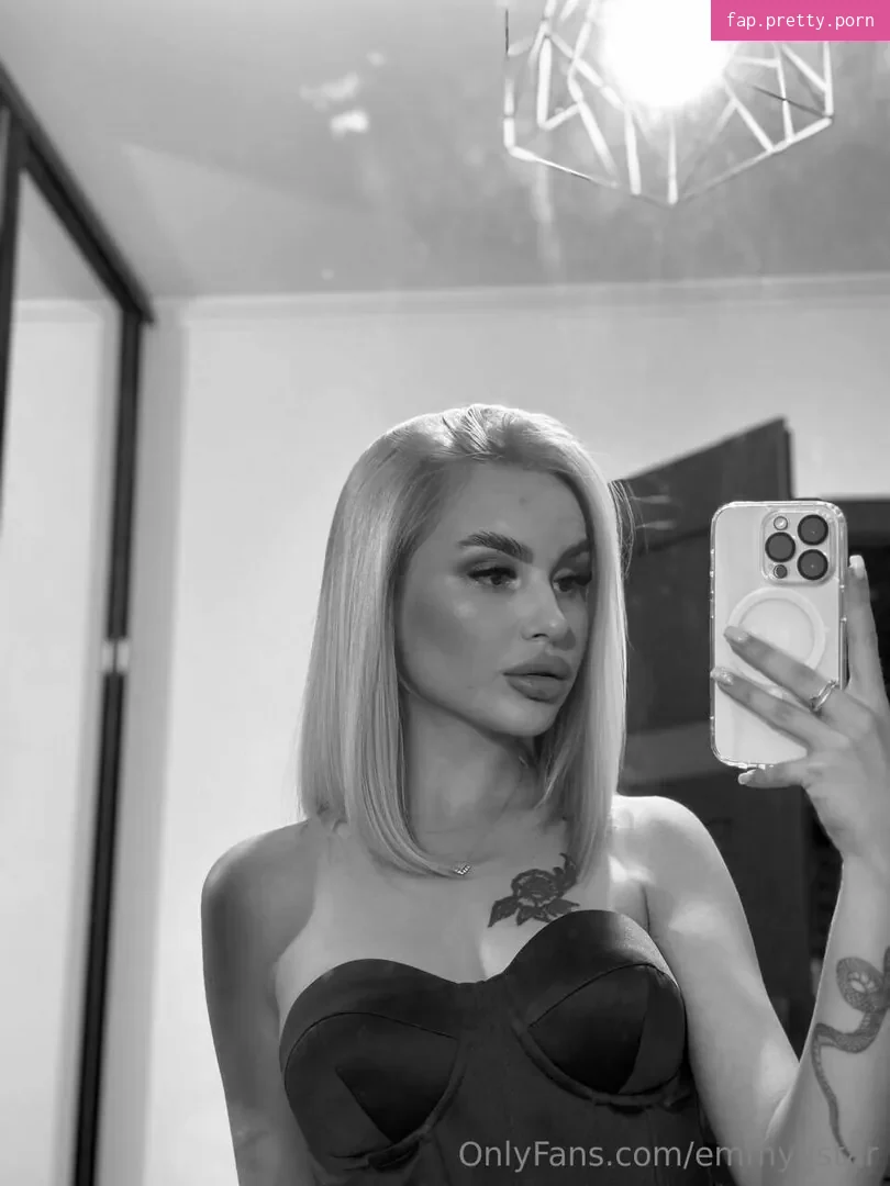 monikastray - Photo #11