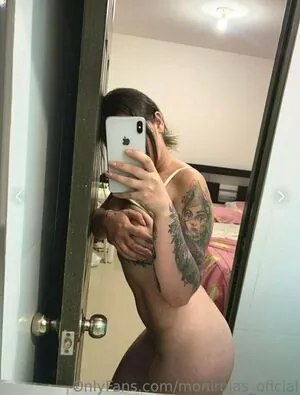 monirojas_oficial content