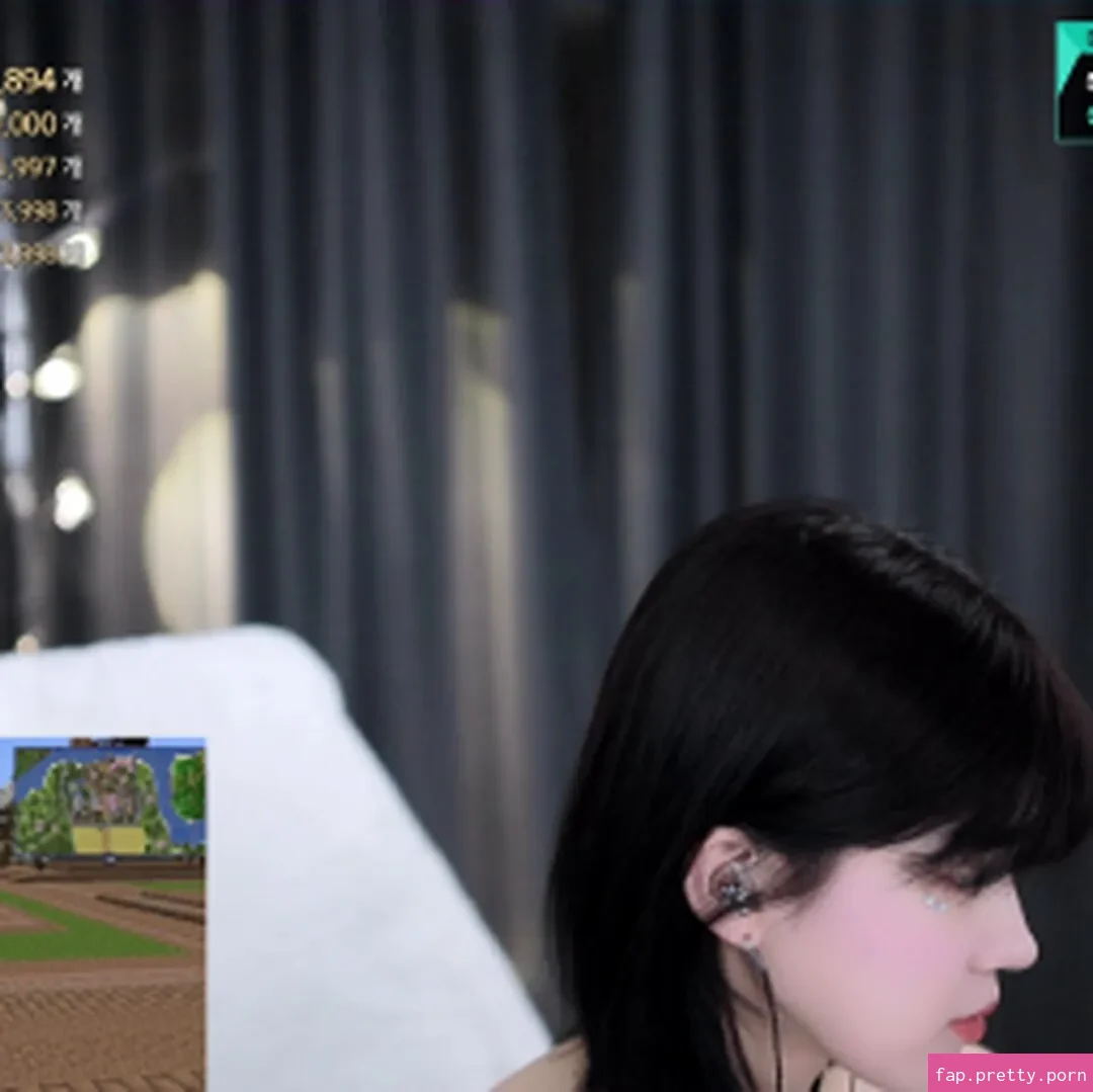 Moonwol0614 - Photo #89