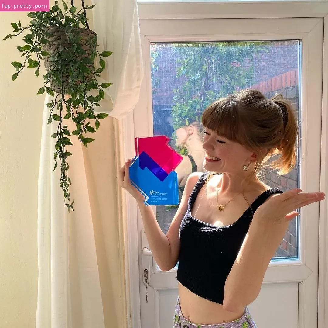 Maisie Peters - Photo #16