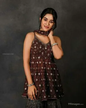 Mirnalini Ravi content