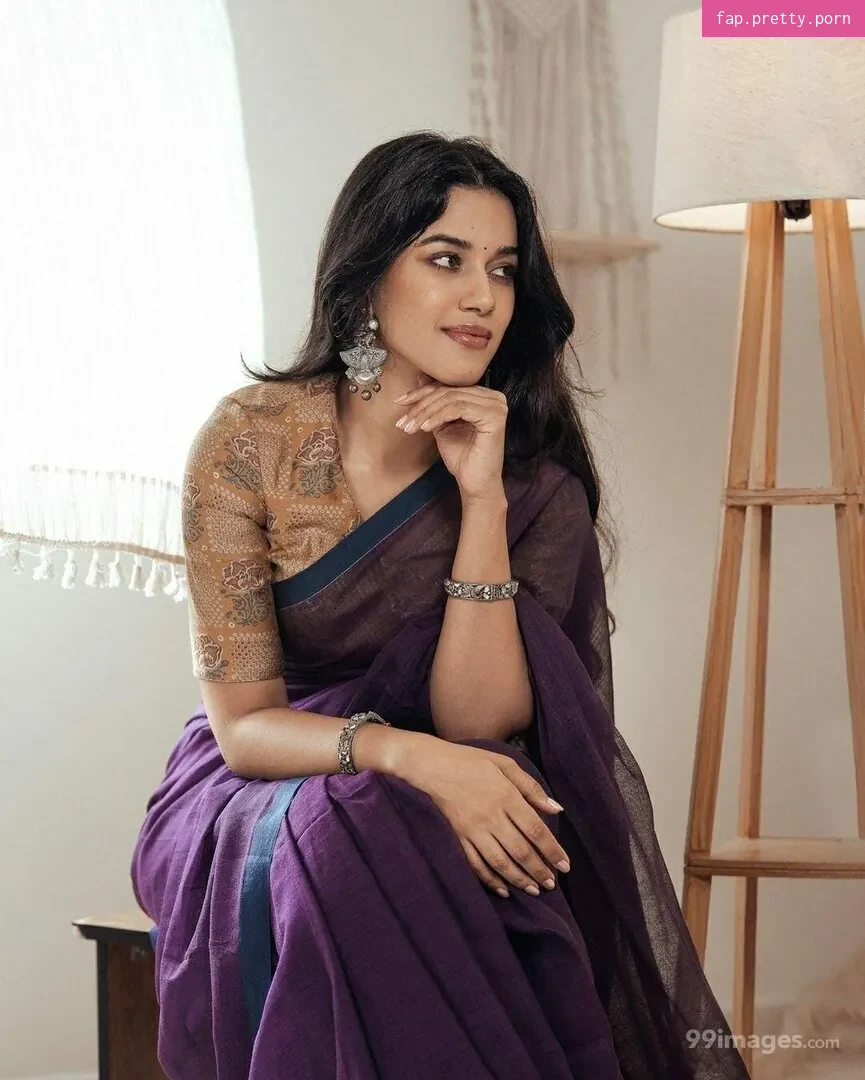 Mirnalini Ravi - Photo #43