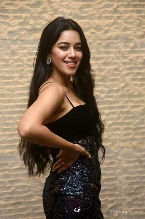 Mirnalini Ravi content