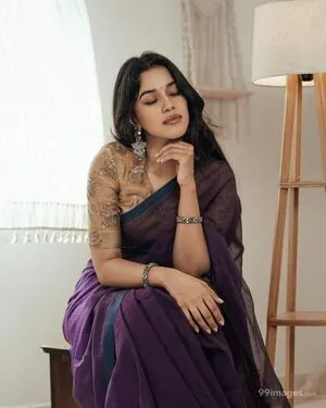 Mirnalini Ravi content