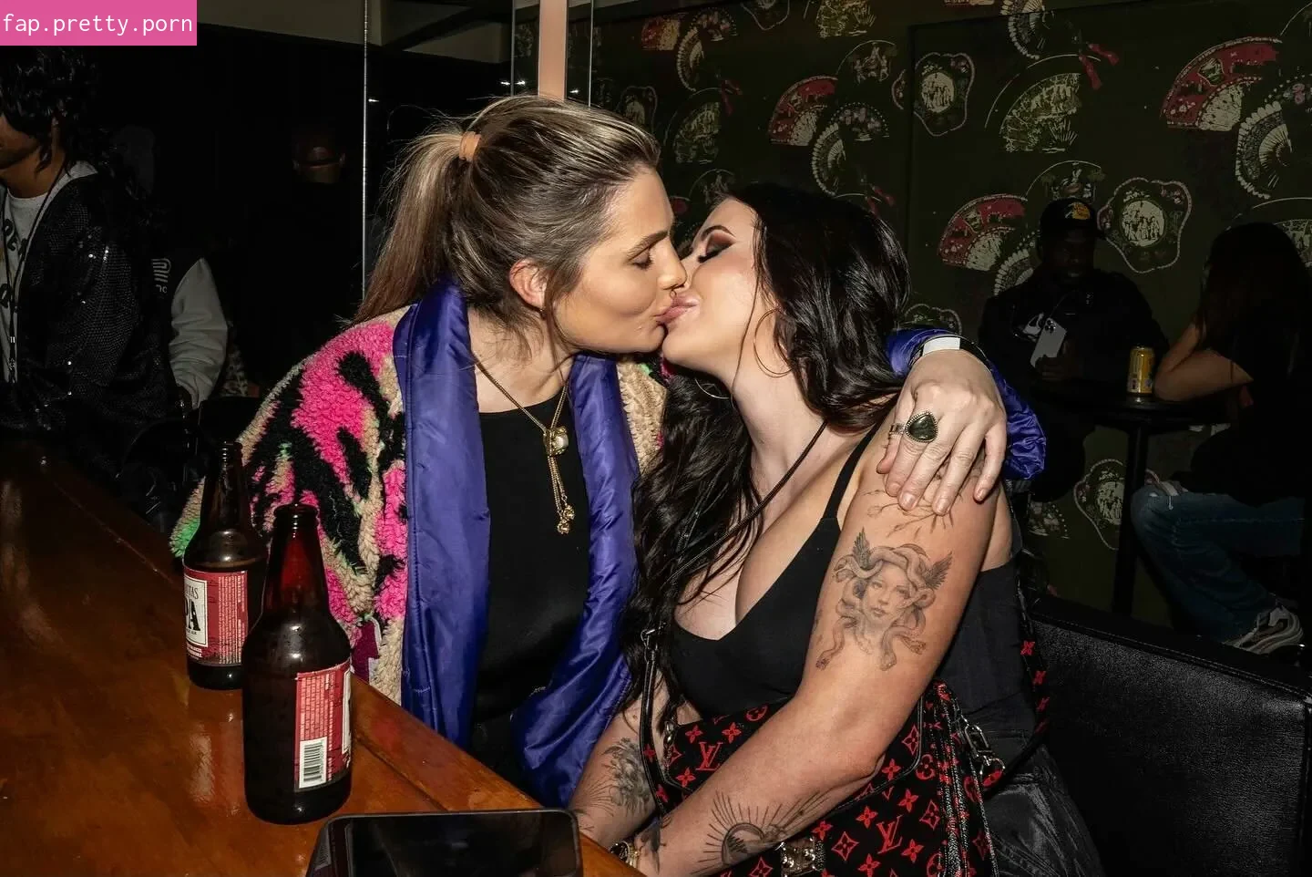 Madison Sinclair - Photo #32