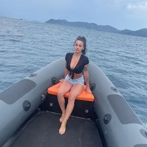 milk_seyh / Deniz Eriş / ddenizeriss content