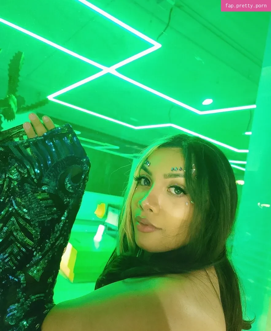 Mina Sin - Photo #19