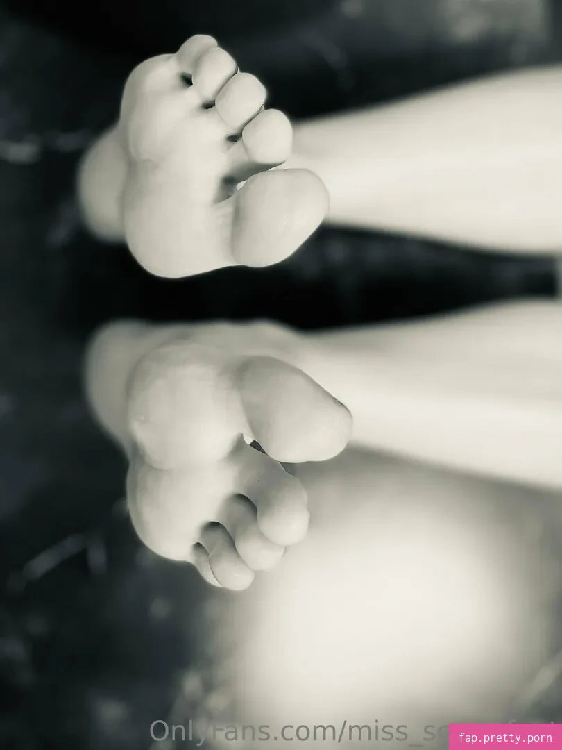 miss_secretfeet - Photo #18