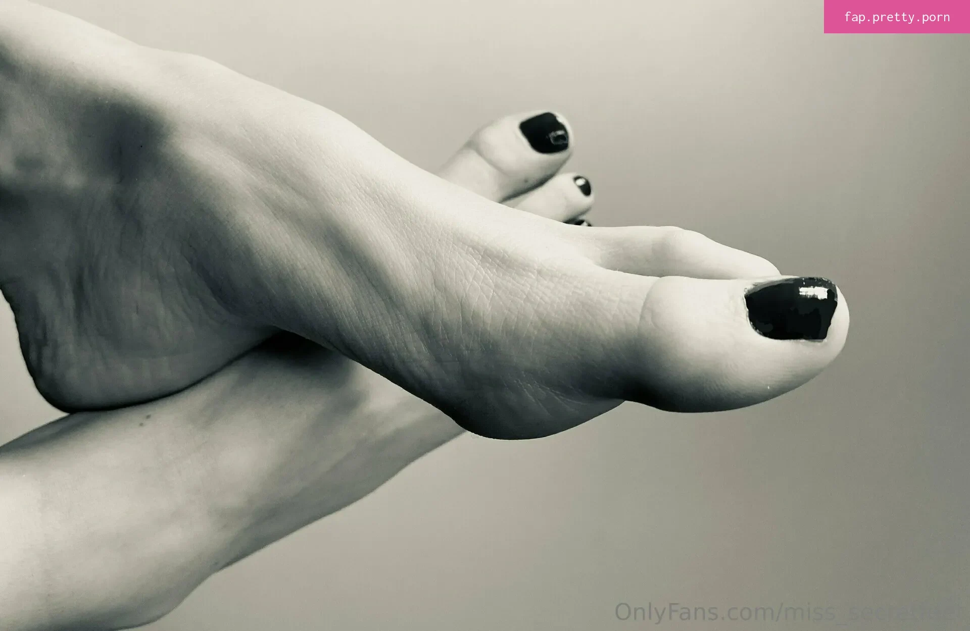 miss_secretfeet - Photo #23