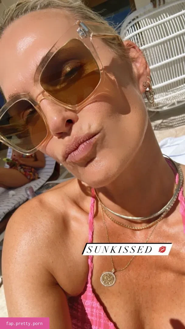 Molly Sims - Photo #23